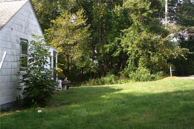 View of yard | Image 4