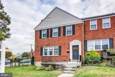 8245 Pleasant Plains Road, Townhouse with 4 bedrooms, 2 bathrooms and null parking in TOWSON MD | Image 1