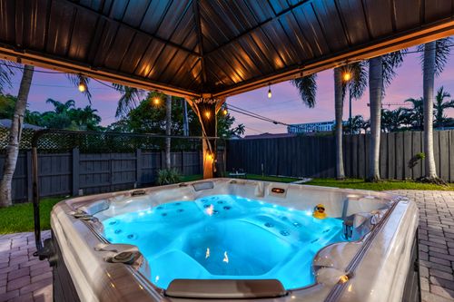 210 Se Park St, Dania Beach, FL, 33004-3712 | Card Image