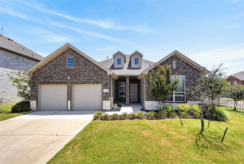 7223 Fallen Crest Ln, Arlington, TX, 76001-6682 | Card Image