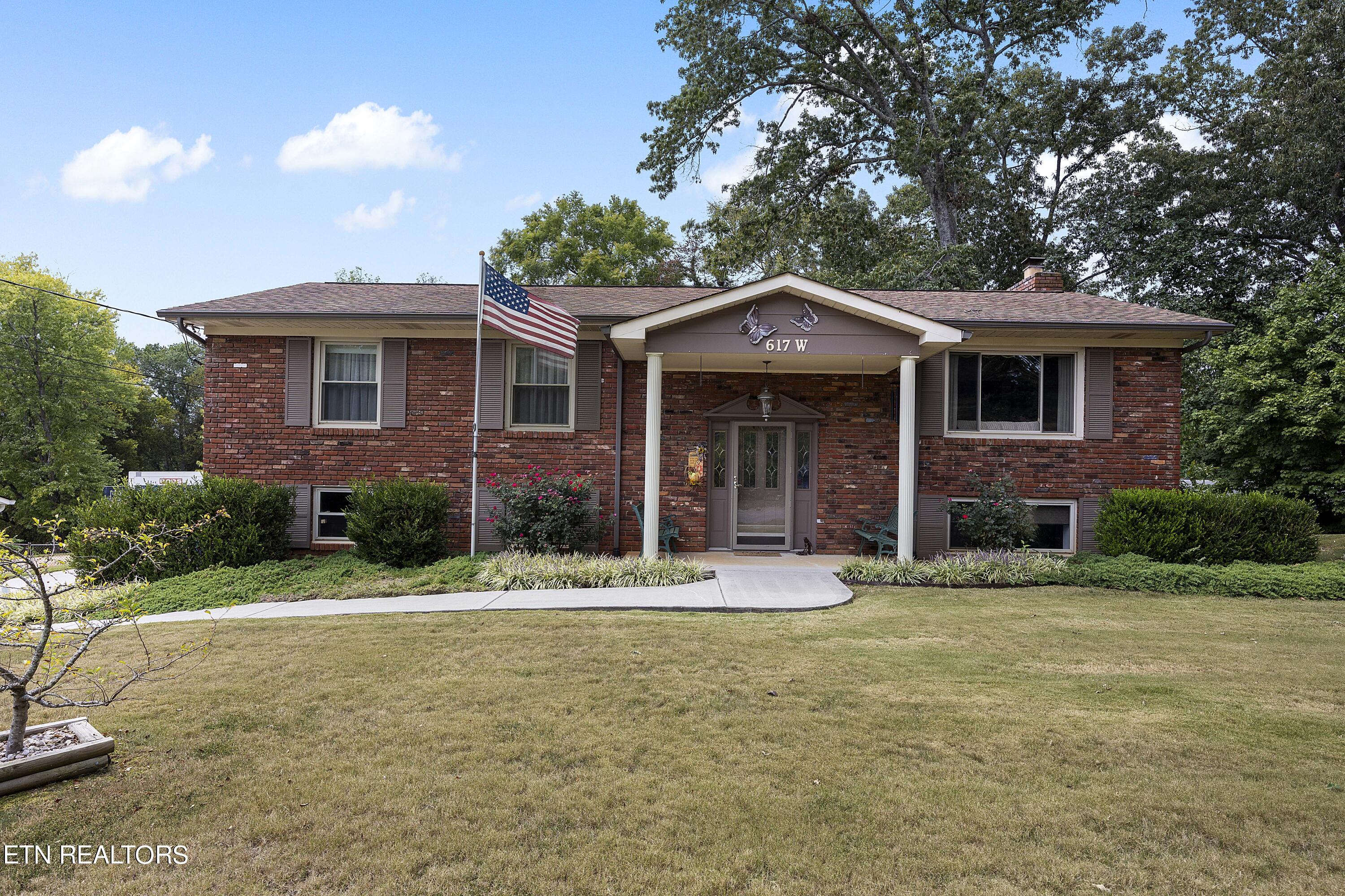 Meadecrest Dr, Knoxville, TN 37923