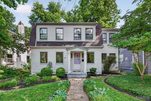 237 Kerruish Place, Webster Groves, MO, 63119 | Card Image
