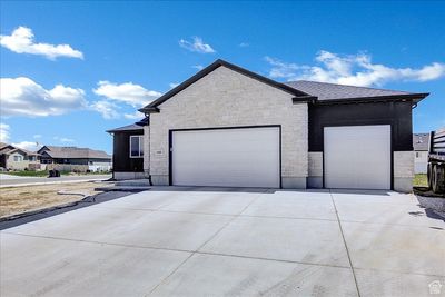 145 S Maya Jane Ln, House other with 3 bedrooms, 1 bathrooms and 9 parking in Grantsville UT | Image 3