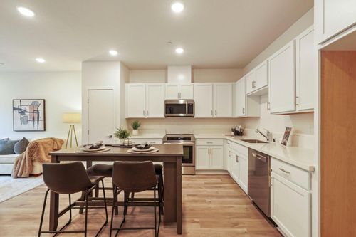 6141 Bridgecross Dr, Sacramento, CA, 95835-1980 | Card Image