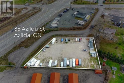 35 Azilda St, Azilda, ON, P0M1B0 | Card Image