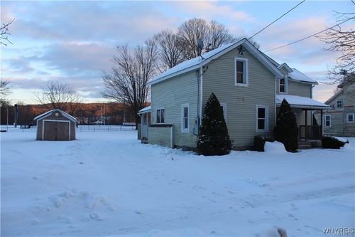 61 N Franklin St, Cattaraugus, NY, 14719-1133 | Card Image