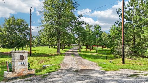 188 William Higgins Dr, Bastrop, TX, 78602-7444 | Card Image