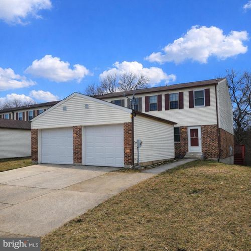 222 Springwood Dr, BEAR, DE, 19701-3605 | Card Image