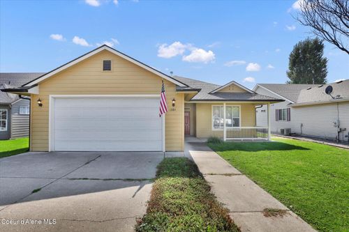 1384 W Bering Dr, Coeur D Alene, ID, 83815-8376 | Card Image