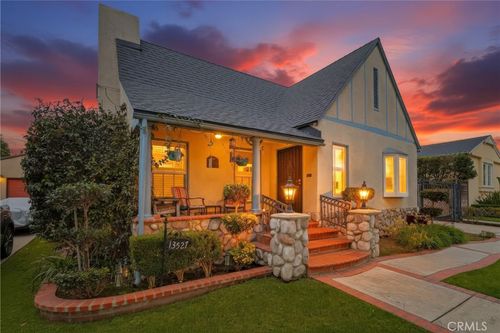 13527 Ramona, Whittier, CA, 90602 | Card Image