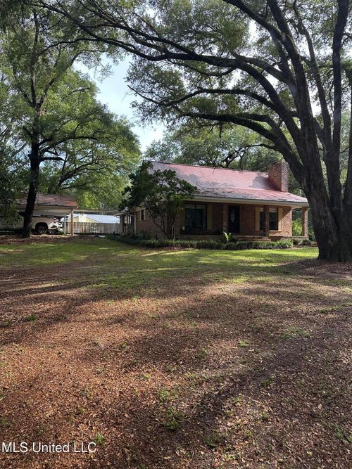8200 Butler Rd, Moss Point, MS, 39562-8996 | Card Image