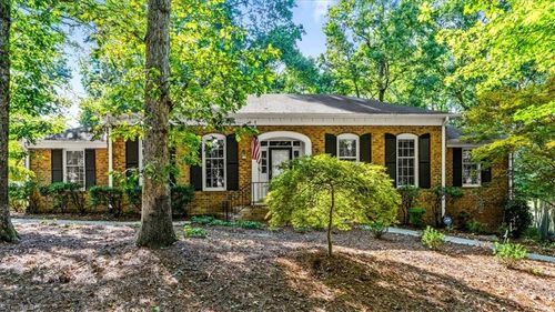 5100 Forest Oaks Dr, Greensboro, NC, 27406-9316 | Card Image