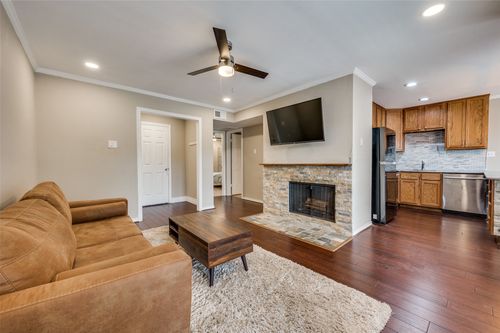 apt-217-16301 Ledgemont Ln, Addison, TX, 75001-5981 | Card Image