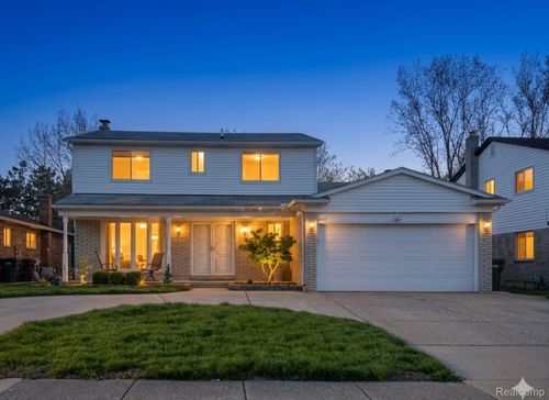 4137 Wingate Drive, Sterling Heights, MI, 48310 | Card Image