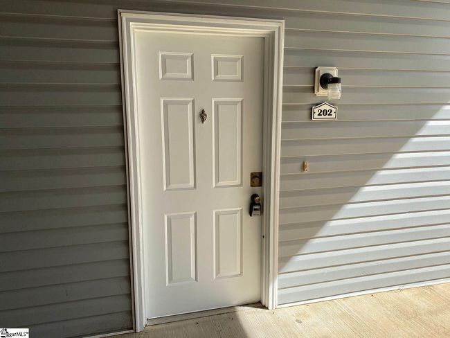 202 Pelham Square Way, Condo with 3 bedrooms, 2 bathrooms and null parking in Greer SC | Image 5