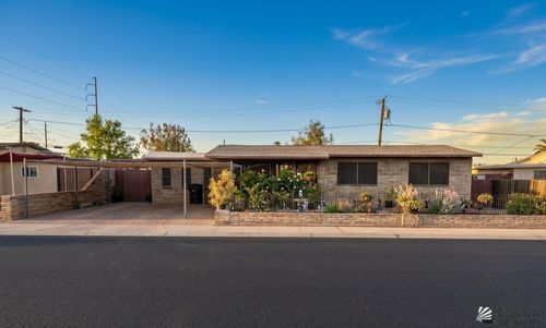 2423 S Olivia Ave, Yuma, AZ, 85365-3011 | Card Image