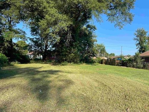 693 Barrett Pl, Memphis, TN, 38107-4143 | Card Image
