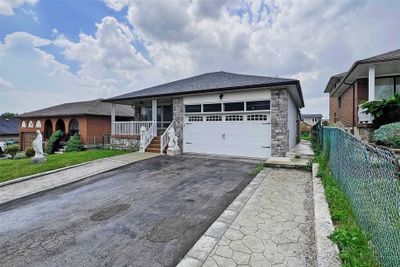 MAIN - 140 Honeywood Rd, House other with 3 bedrooms, 2 bathrooms and 2 parking in North York ON | Image 1