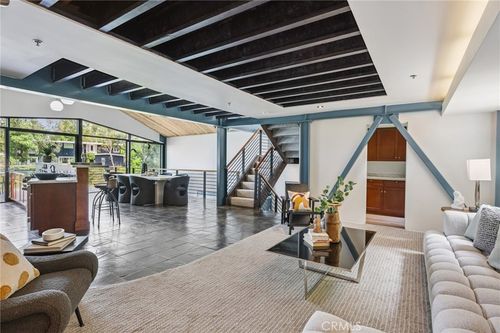 686 Diamond St, Laguna Beach, CA, 92651-3406 | Card Image