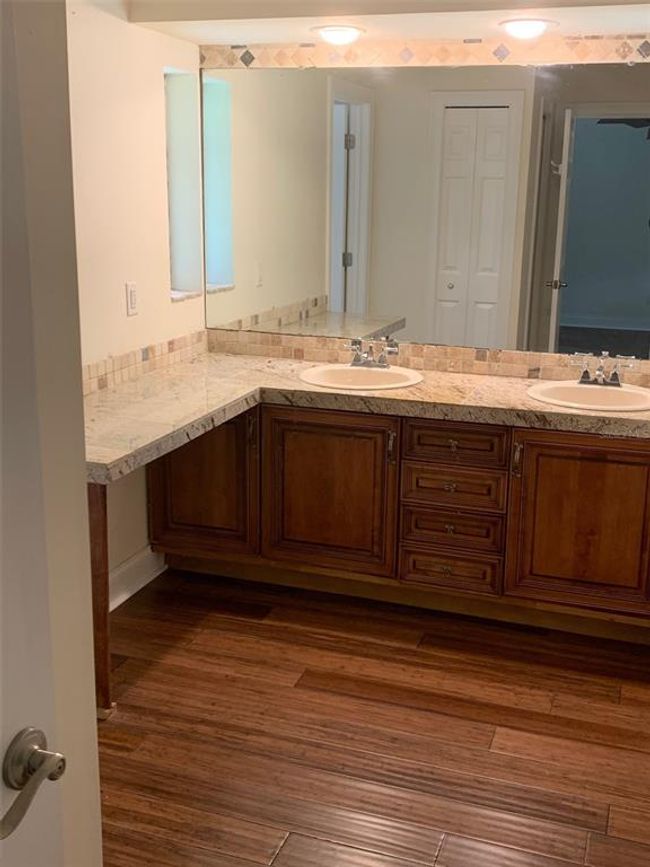 5417 59 Th Ter, House other with 4 bedrooms, 4 bathrooms and null parking in GAINESVILLE FL | Image 4