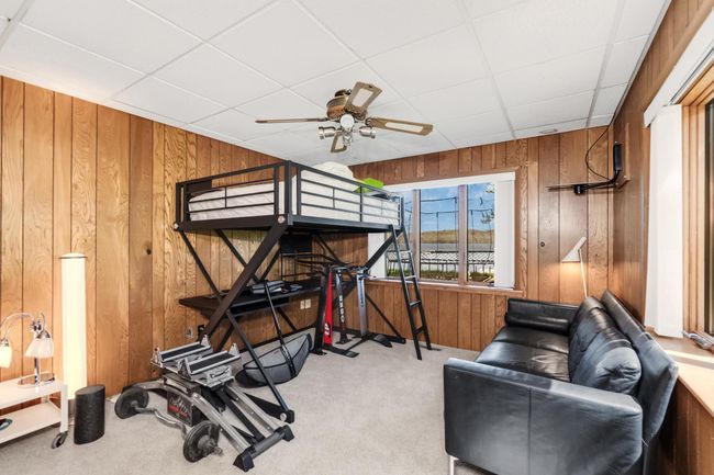 lower level bedroom: riverview | Image 22