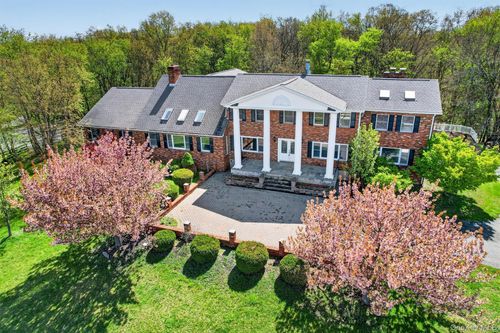 285 Hill Rd, Middletown, NY, 10940-6499 | Card Image
