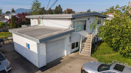 46637 Andrews Ave, Chilliwack, BC, V2P2H9 | Card Image