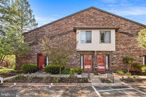 1303-1303 Mountainview Dr, Chesterbrook, PA, 19087-5542 | Card Image