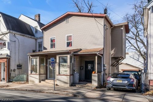 647 Scotland Rd, Orange, NJ, 07050-1140 | Card Image