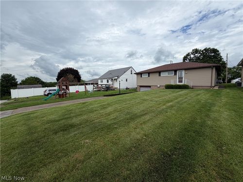 508 Mildred Ave, Weirton, WV, 26062-3602 | Card Image