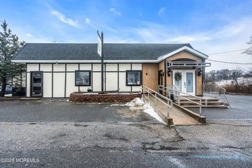 392 State Route 34, Matawan, NJ, 07747-2182 | Card Image