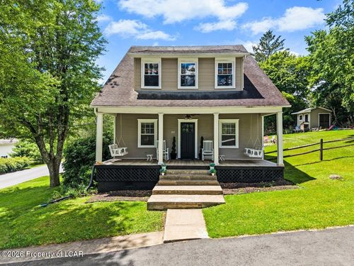 557 Irem Rd, Dallas, PA, 18612-9176 | Card Image