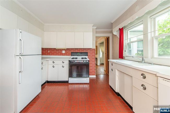 27 Dodd Rd, House other with 3 bedrooms, 2 bathrooms and null parking in West Caldwell NJ | Image 11