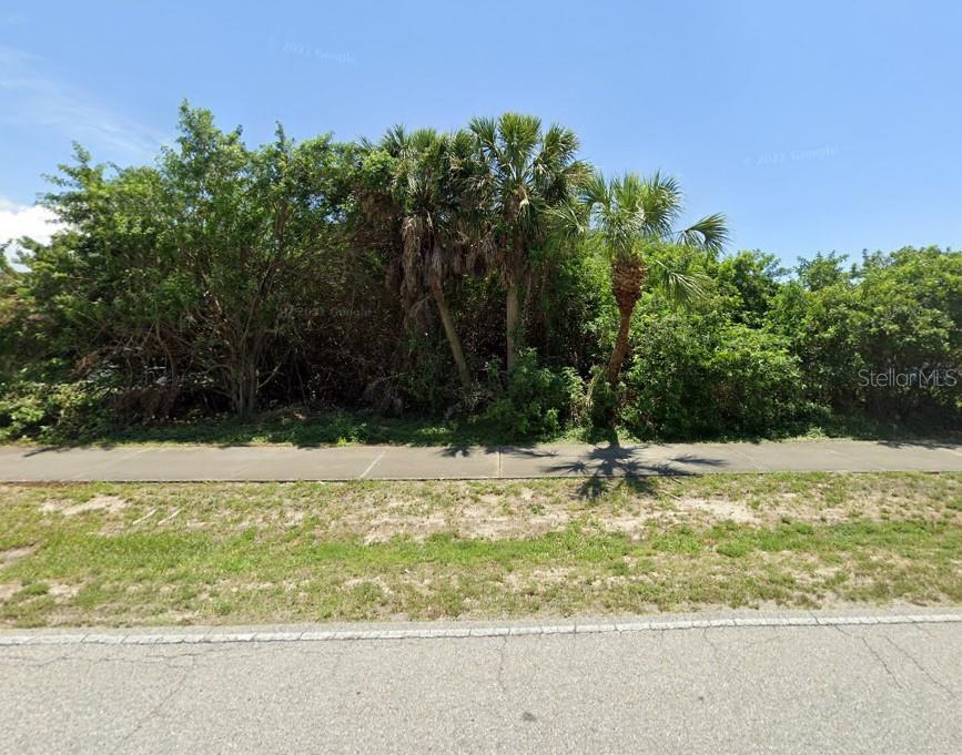 Land in PORT CHARLOTTE 4
