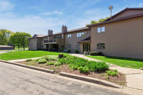 s206-5447 Babcock Trl, Inver Grove Heights, MN, 55077-1736 | Card Image