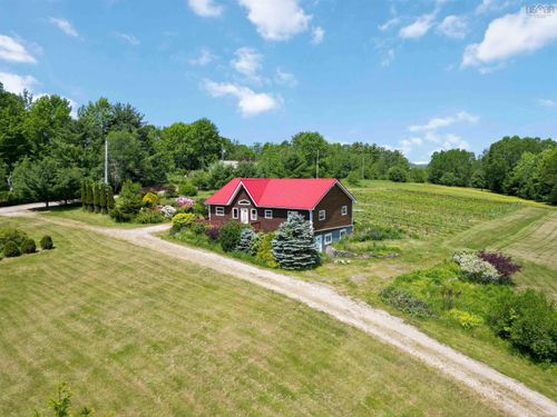 18 Fieldview Dr, Barss Corner, NS, B0R1A0 | Card Image