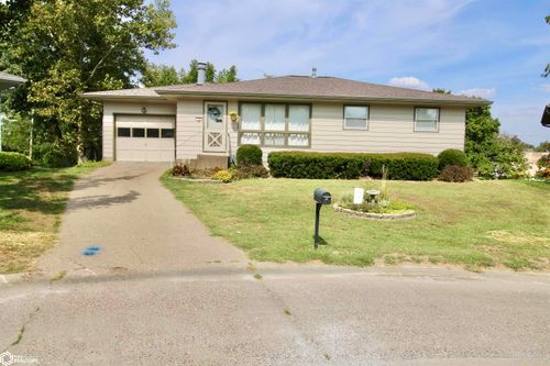 28 Melody Ct, Keokuk, IA, 52632-2343 | Card Image