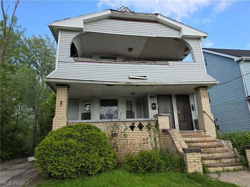 3847 E 146th St, Cleveland, OH, 44128-1020 | Card Image