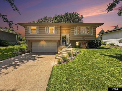 2506 N 143rd Ave, Omaha, NE, 68164-3025 | Card Image
