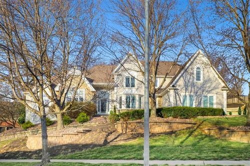 5929 Mattox Rd, Kansas City, MO, 64151-4772 | Card Image