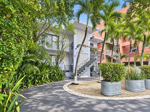 3-521 Ne 62nd St, Miami, FL, 33138-6167 | Card Image
