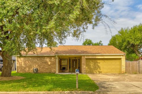 5309 Bramble Lane, Dickinson, TX, 77539 | Card Image