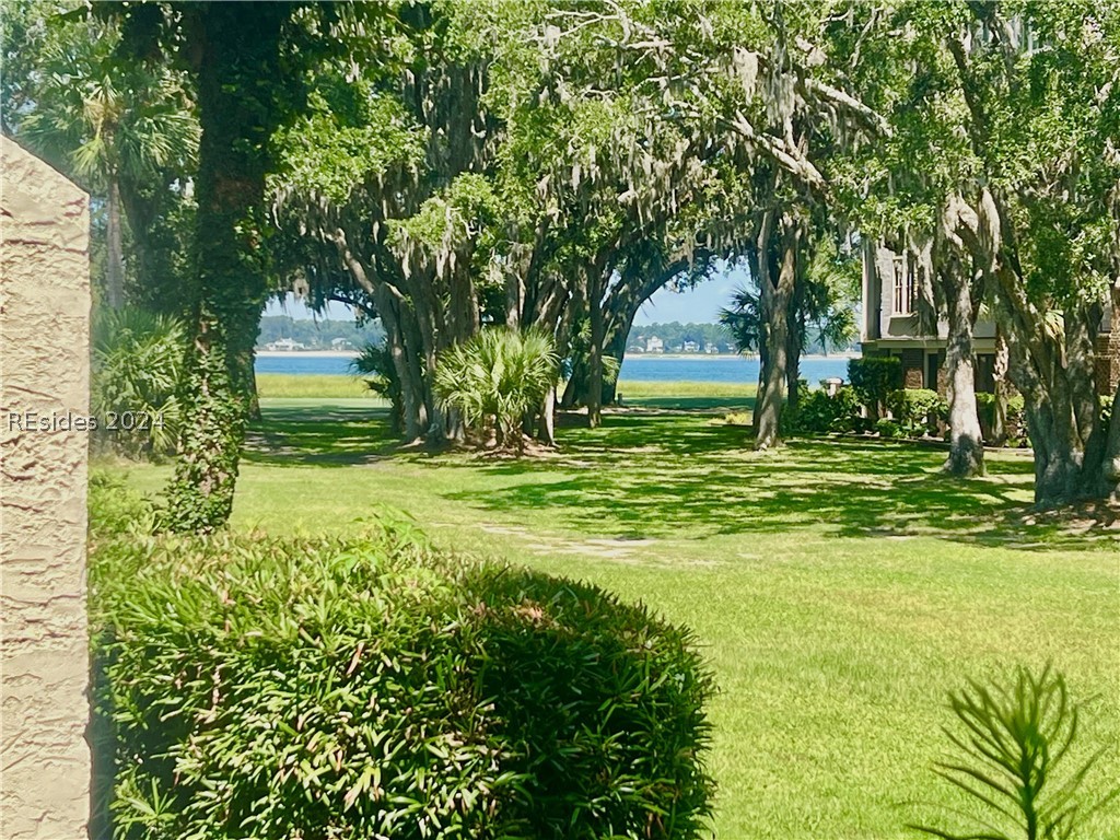 Mizzenmast Ct, Hilton Head Island, SC 29928