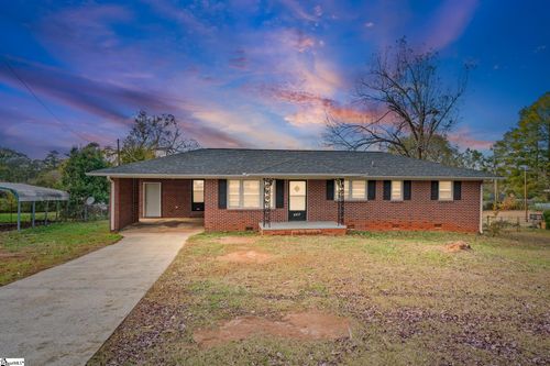 304 Fleming Dr, Anderson, SC, 29621-6717 | Card Image