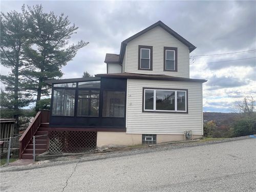 504 Crossland St, McKeesport, PA, 15133-3248 | Card Image