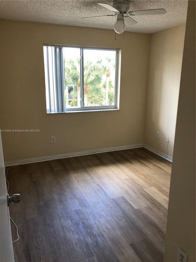 APT-308 - 470 S Park Rd, Condo with 2 bedrooms, 2 bathrooms and null parking in Hollywood FL | Image 13