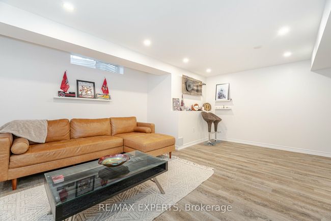 29 Delight Way, House attached with 3 bedrooms, 3 bathrooms and 1 parking in Whitby ON | Image 30