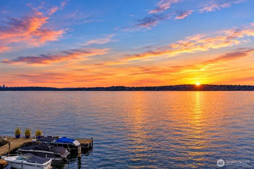 301-807 Lake St S, Kirkland, WA, 98033-6478 | Card Image
