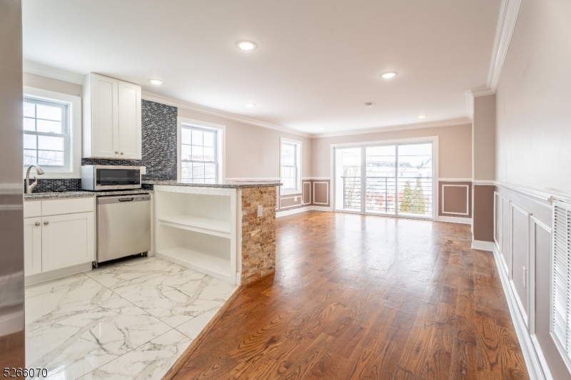 Residential Lease in Newark City 4