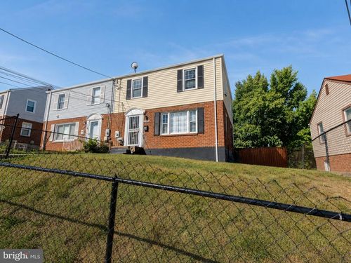 3211 32nd Ave, TEMPLE HILLS, MD, 20748-1207 | Card Image
